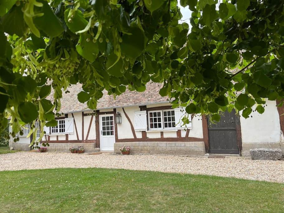 Le Colombage, Jolie Longere Pres De Giverny Eure Hardencourt-Cocherel Exterior foto